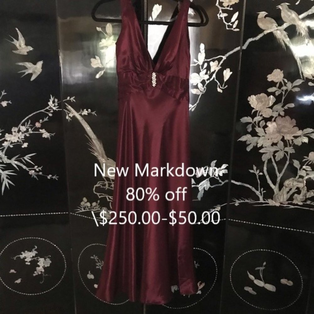 Clearance 💃 80% off purchase price $250 savings of $200